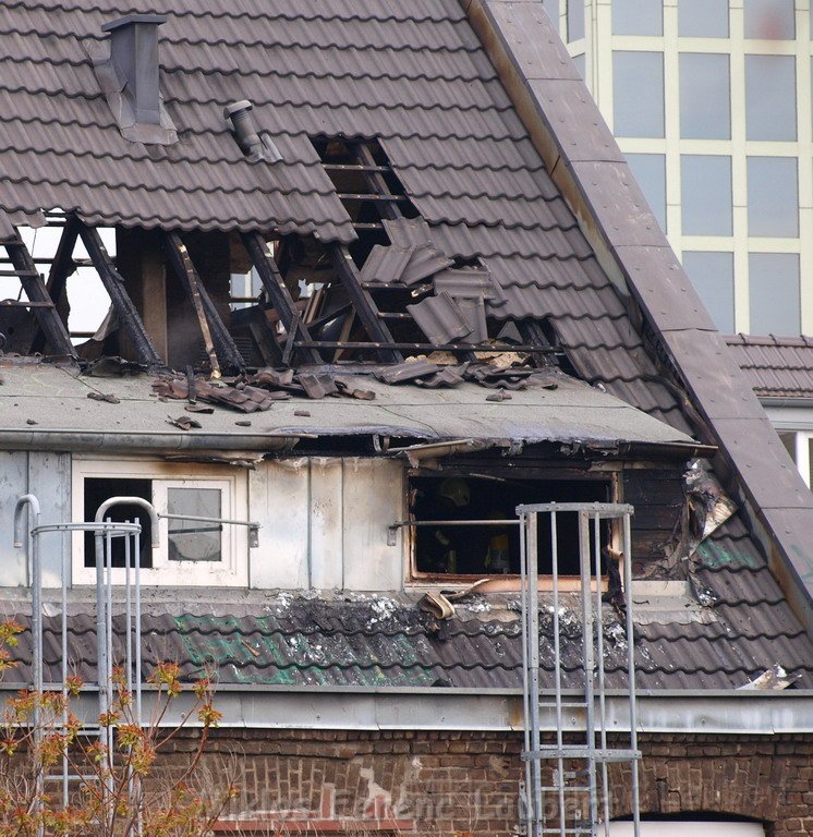 Dachstuhlbrand Belgisches Viertel Maastricherstr P090.JPG